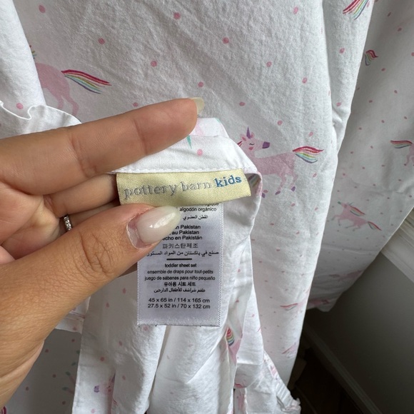 Pottery Barn Kids White and Pink Unicorn Patterned Flat Sheet - Picture 3 of 4